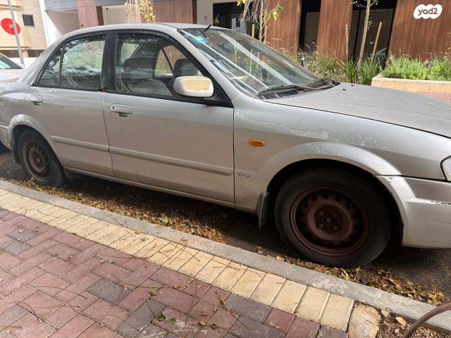 מודעת רכב מאזדה 323
