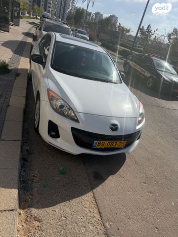 מודעת רכב מאזדה 3