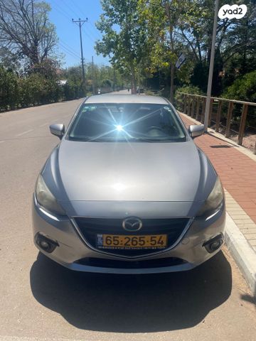 מודעת רכב מאזדה 3