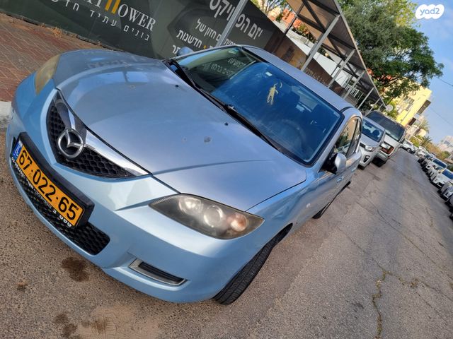 מודעת רכב מאזדה 3