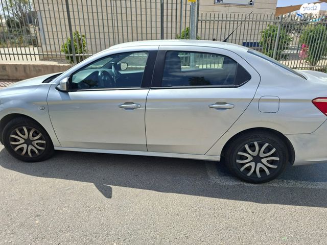 מודעת רכב פיג'ו 301