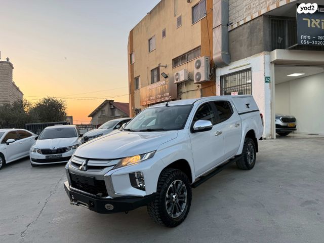 מודעת רכב מיצובישי טרייטון / L200
