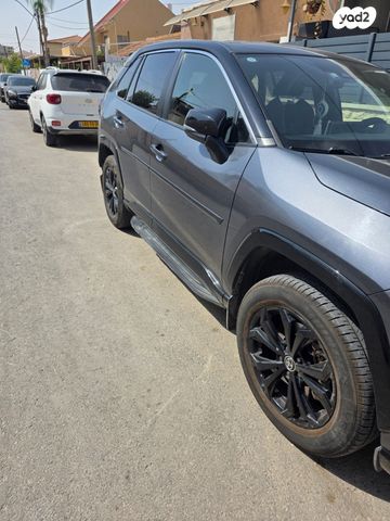 מודעת רכב טויוטה RAV4