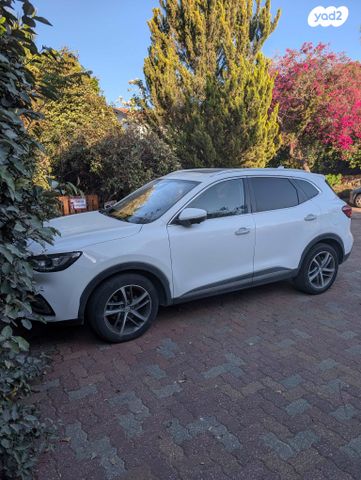 מודעת רכב אם ג'י EHS PHEV