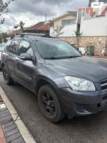 מודעת רכב טויוטה RAV4