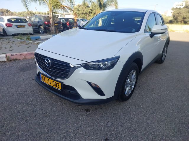 מודעת רכב מאזדה CX-3