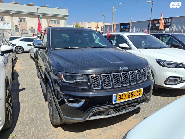 מודעת רכב ג'יפ גרנד צ'ירוקי