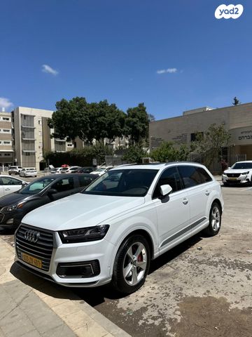 מודעת רכב אאודי Q7