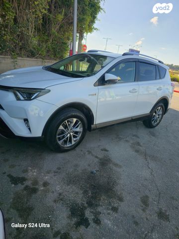 מודעת רכב טויוטה RAV4