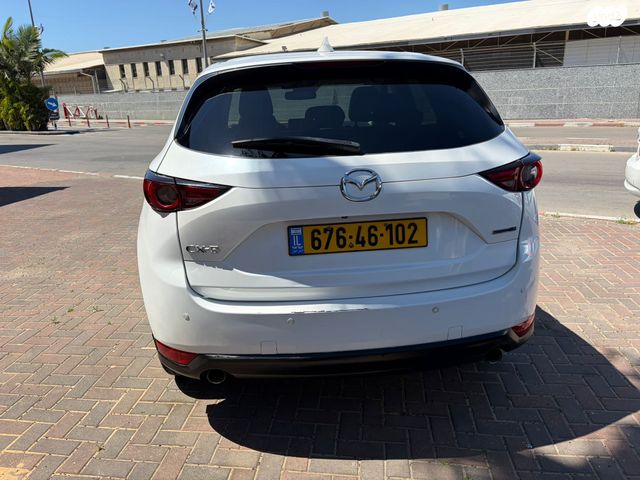 מודעת רכב מאזדה CX-5