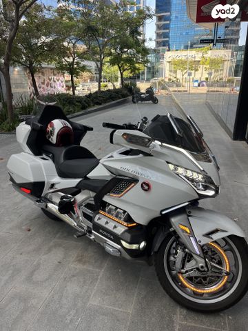מודעת רכב הונדה GL1800 גולד-ווינג