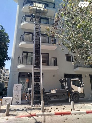 מודעת רכב מנוף