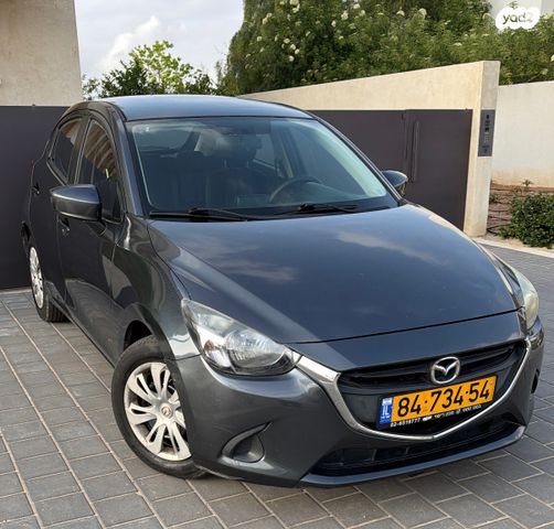 מודעת רכב מאזדה 2