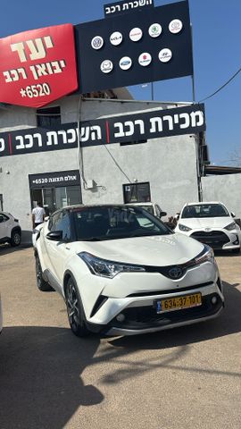 מודעת רכב טויוטה C-HR 2