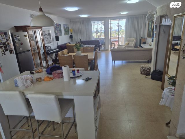 שדרות ארבע האמהות 33