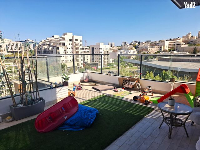 גג/ פנטהאוז