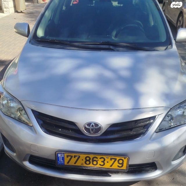 מודעת רכב טויוטה קורולה