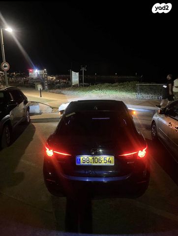 מודעת רכב מאזדה 3