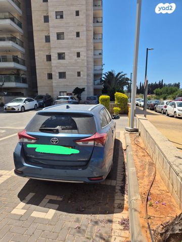 מודעת רכב טויוטה אוריס