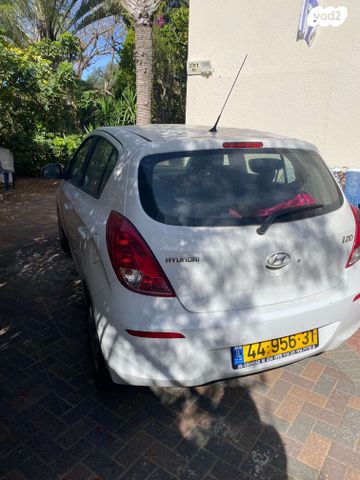 מודעת רכב יונדאי i20