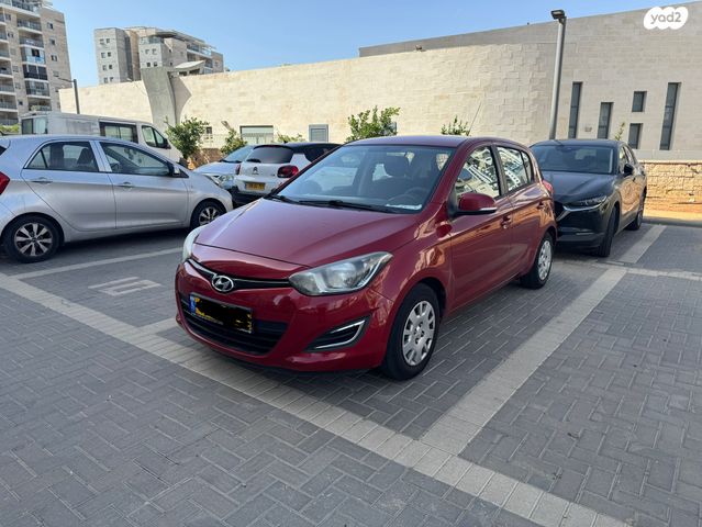 מודעת רכב יונדאי i20