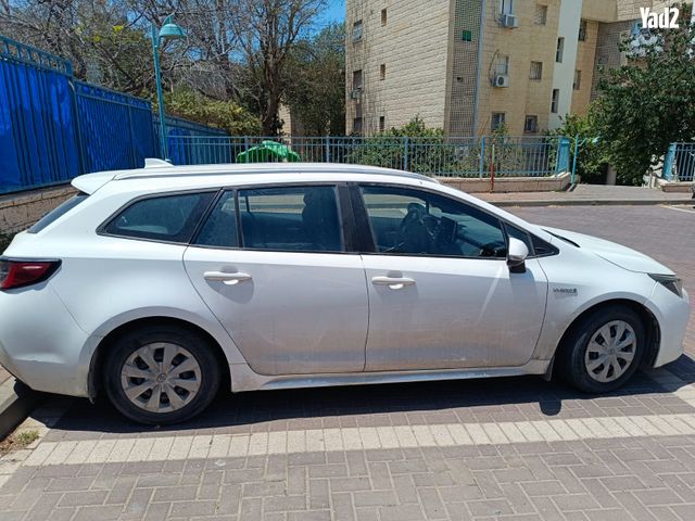 מודעת רכב טויוטה קורולה