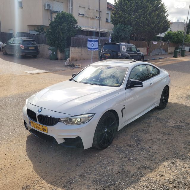 מודעת רכב ב מ וו סדרה 4