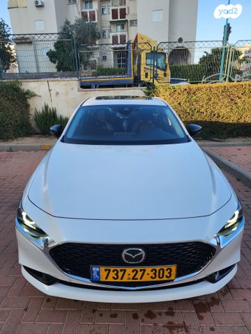 מודעת רכב מאזדה 3