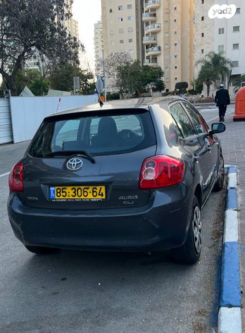 מודעת רכב טויוטה אוריס