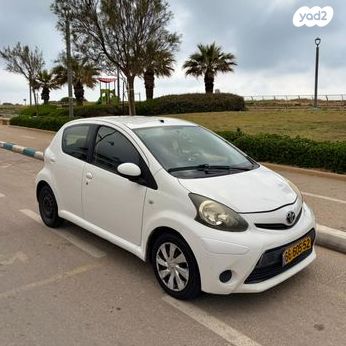 מודעת רכב טויוטה אייגו