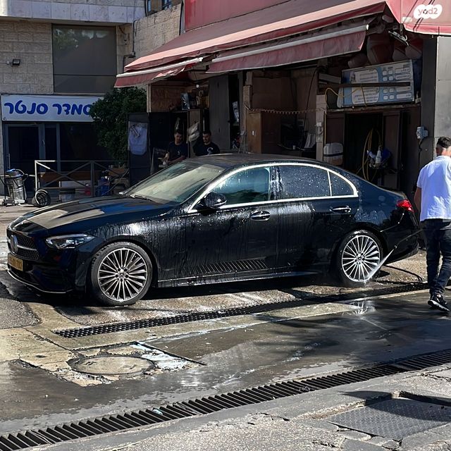 מודעת רכב מרצדס-בנץ C-class