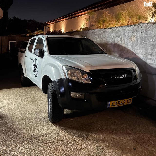 מודעת רכב איסוזו די-מקס