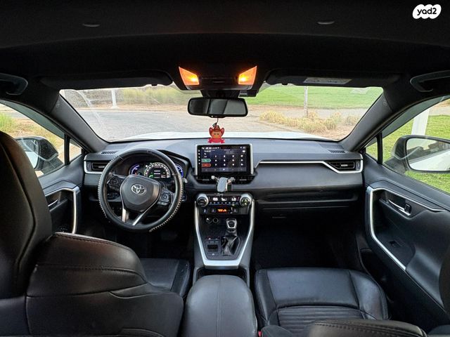 מודעת רכב טויוטה RAV4