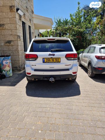 מודעת רכב ג'יפ גרנד צ'ירוקי