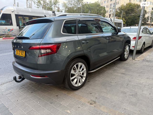 מודעת רכב סקודה קארוק