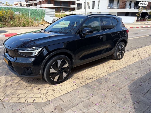 מודעת רכב וולוו XC40