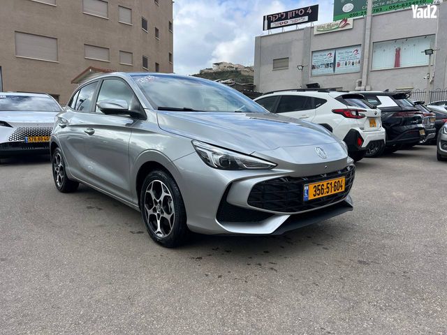 מודעת רכב אם ג'י MG3