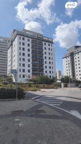 יוסי בנאי 