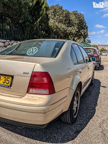 מודעת רכב פולקסווגן בורה