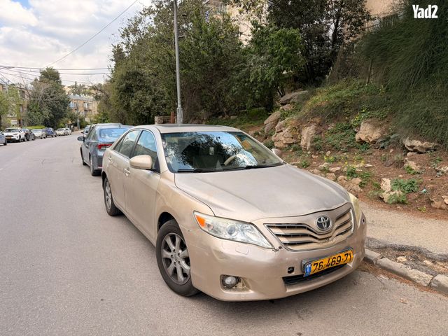 מודעת רכב טויוטה קאמרי