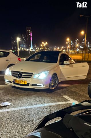 מודעת רכב מרצדס-בנץ E-class