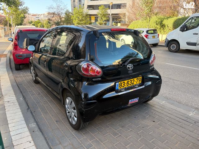מודעת רכב טויוטה אייגו
