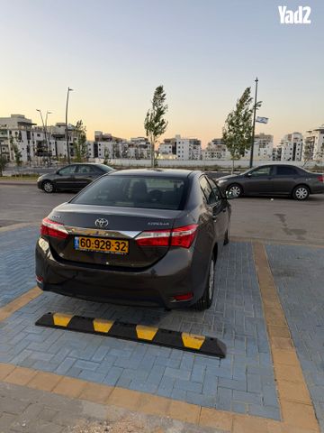 מודעת רכב טויוטה קורולה