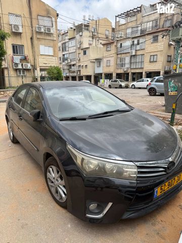מודעת רכב טויוטה קורולה