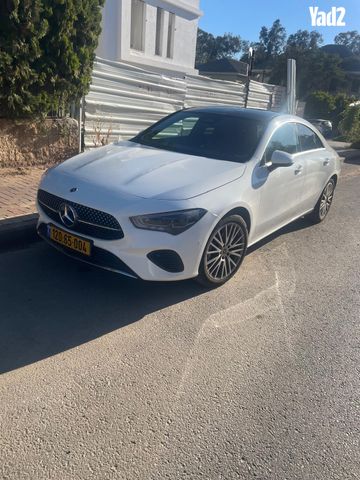 מודעת רכב מרצדס-בנץ CLA