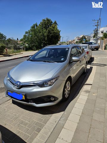 מודעת רכב טויוטה אוריס