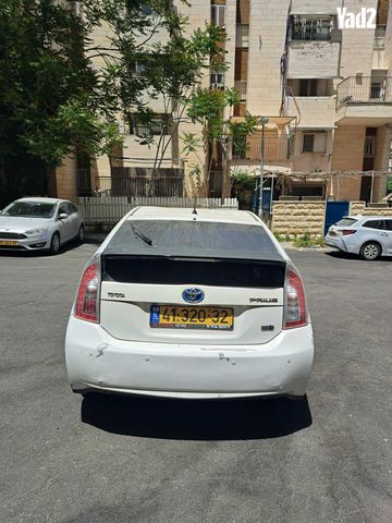 מודעת רכב טויוטה פריוס