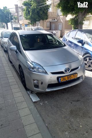 מודעת רכב טויוטה פריוס