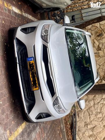 מודעת רכב קיה סטוניק