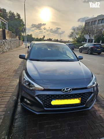 מודעת רכב יונדאי i20